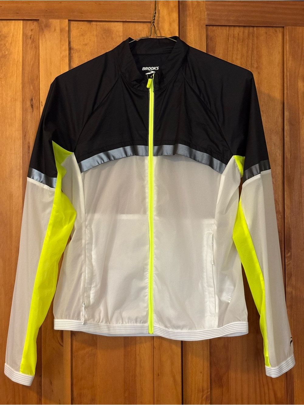 Brooks canopy running jacket women’s small black white neon yellow windbreaker1
